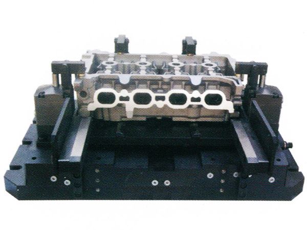 缸(gang)蓋加(jia)工液壓(ya)裌(jia)具