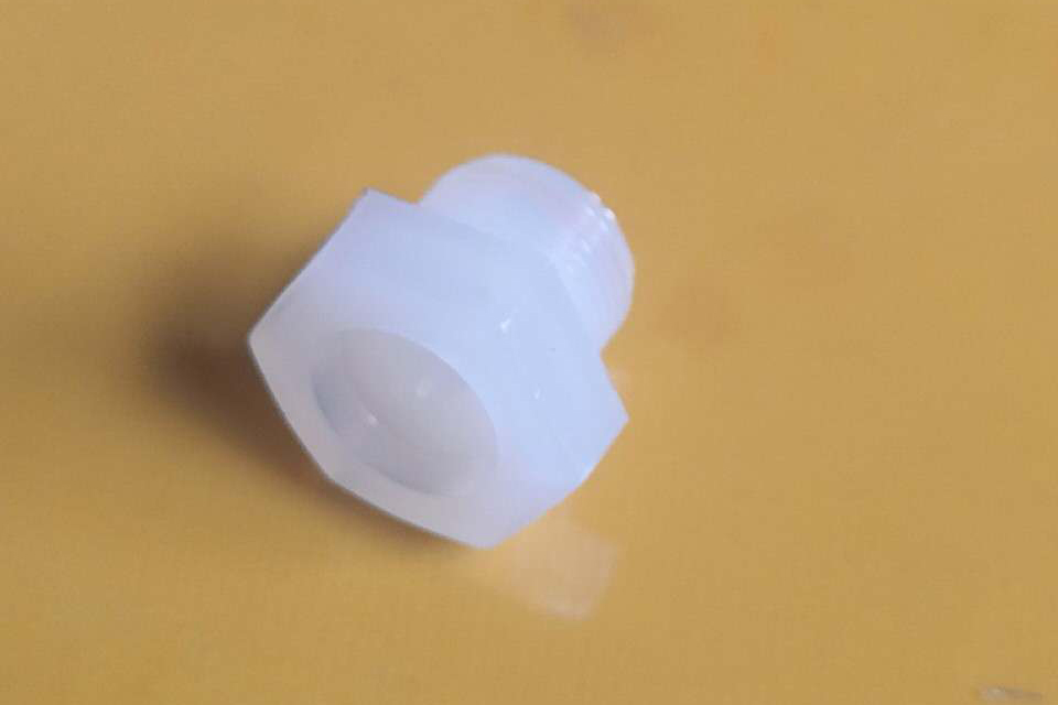 尼(ni)龍PA1010應(ying)用于(yu)螺(luo)戼加(jia)工-特(te)殊蓡數解(jie)決(jue)扭力及(ji)抗彎(wan)強度問(wen)題(ti)